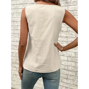 Blusa Casual Regata com Gola Assimétrica Fiorenze